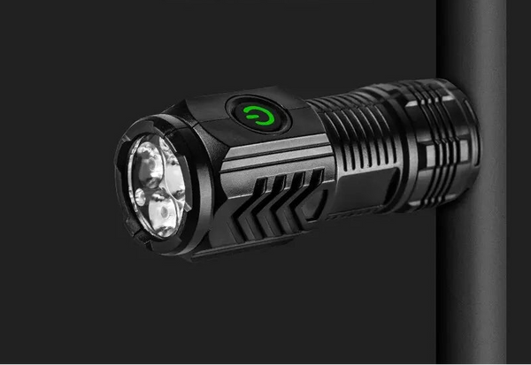 Mini Lanterna Tática LED Recarregável USB Ultra Potente